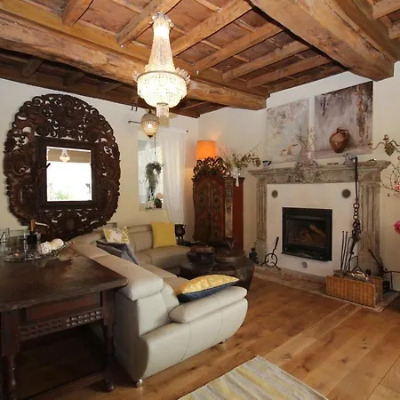 Romantico Palazzo Dei Ulivi Bed & Breakfast *